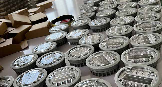 solar road studs manufacturer